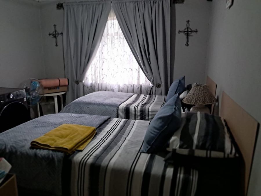 2 Bedroom Property for Sale in Oos Einde North West